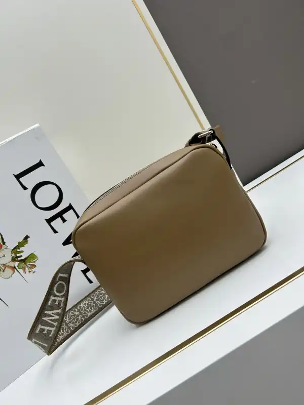 Lowee messenger bag-24.5*18*10.5cm