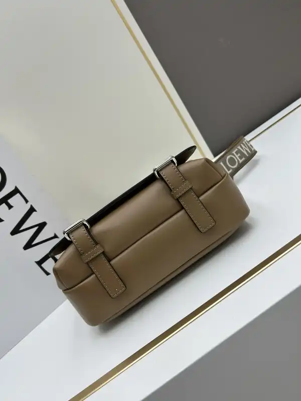 Lowee messenger bag-24.5*18*10.5cm