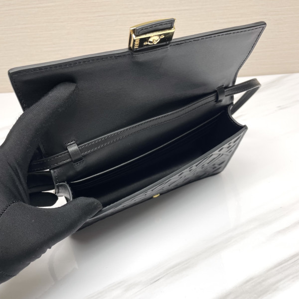 HOT SALE FENDI BAGUETTE-21*11.5*5CM