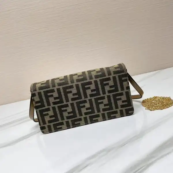 Bagsoffer FENDI BAGUETTE-21*11.5*5CM