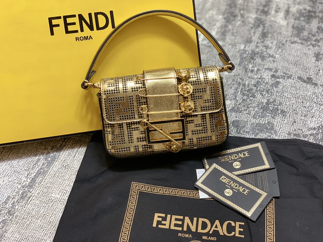 HOT SALE FENDI BAGUETTE-20*13*5CM