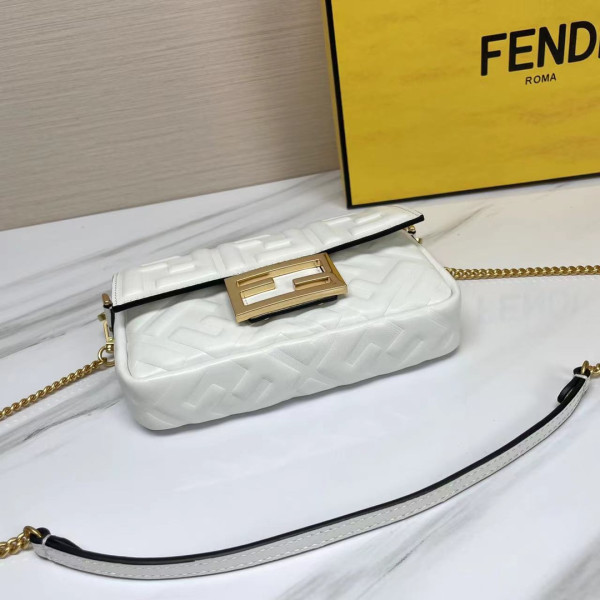 HOT SALE FENDI BAGUETTE-19*10*4cm