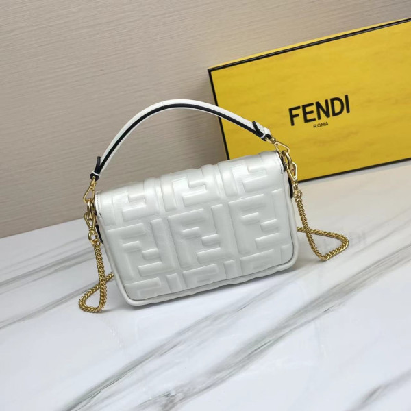 HOT SALE FENDI BAGUETTE-19*10*4cm