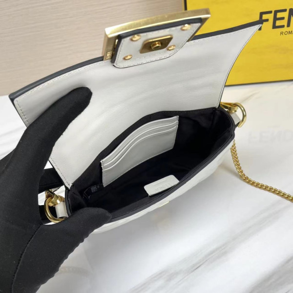 HOT SALE FENDI BAGUETTE-19*10*4cm