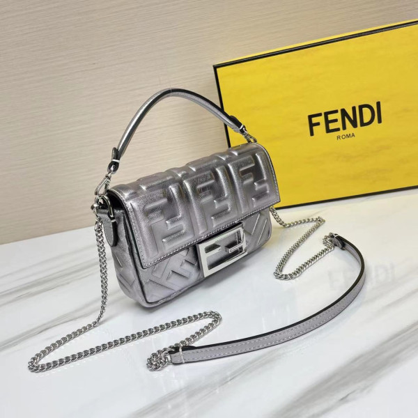 HOT SALE FENDI BAGUETTE-19*10*4cm