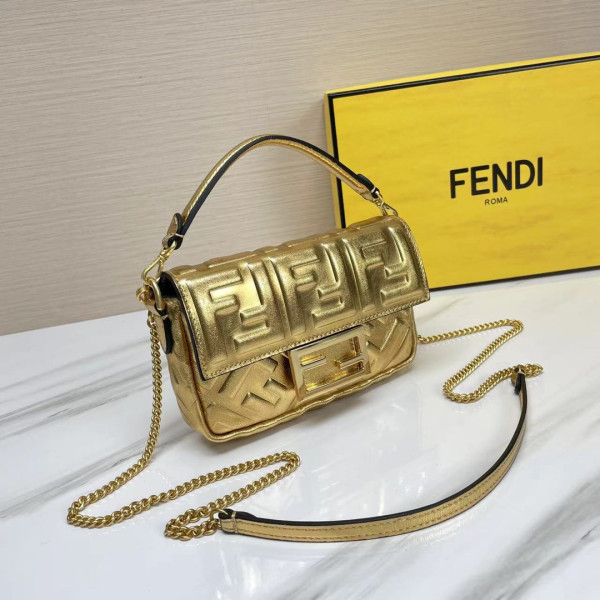 HOT SALE FENDI BAGUETTE-19*10*4cm