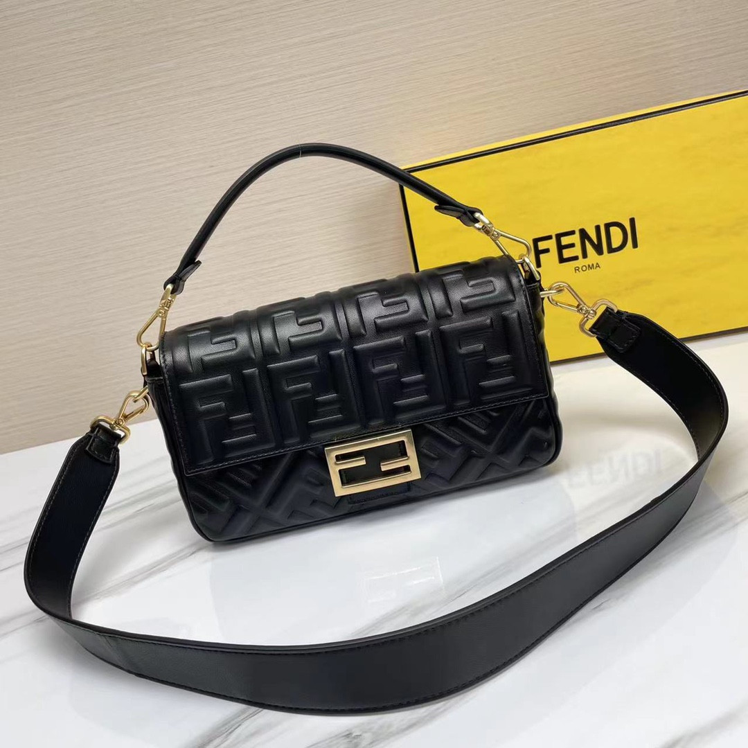 FENDI BAGUETTE-26*13*6CM