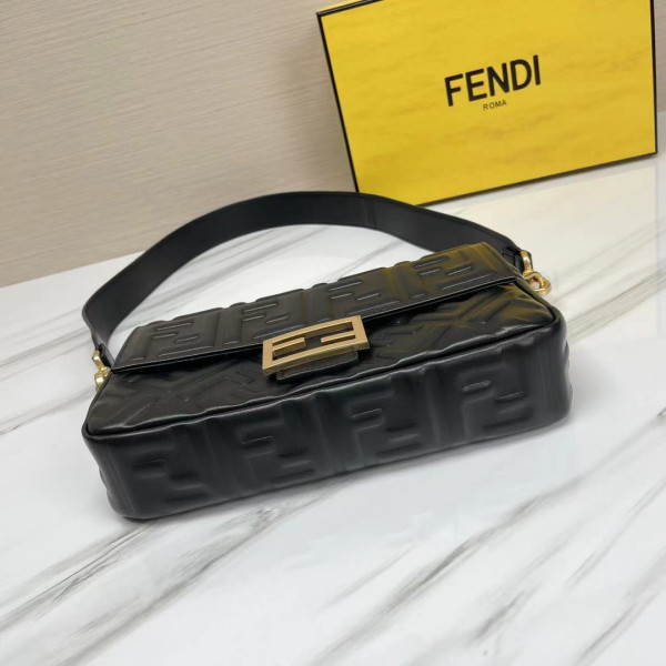 FENDI BAGUETTE-26*13*6CM