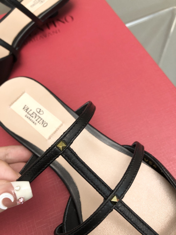 [FREE SHIPPING] VALENTINO MULES