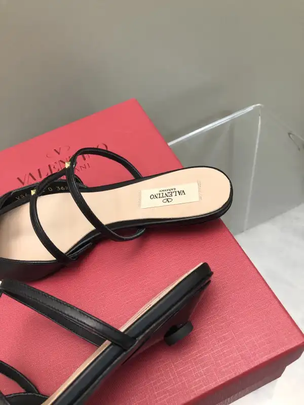 Yupoo bagsoffer VALENTINO MULES