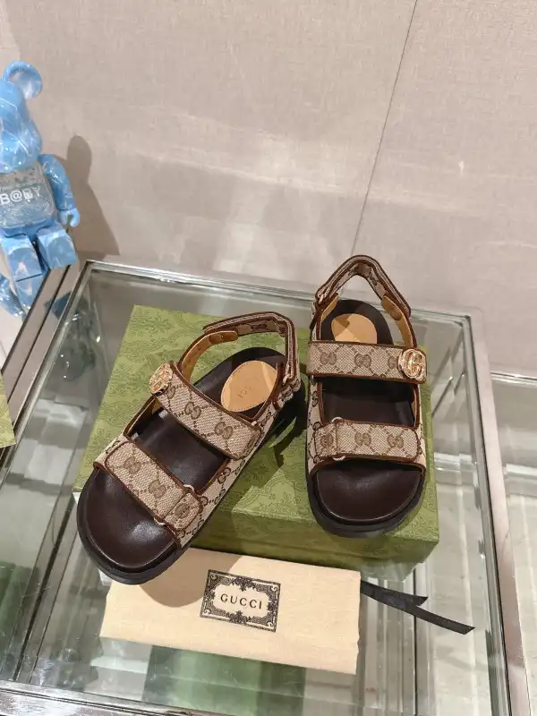 Yupoo bagsoffer GUCCI SLIDE SANDALS