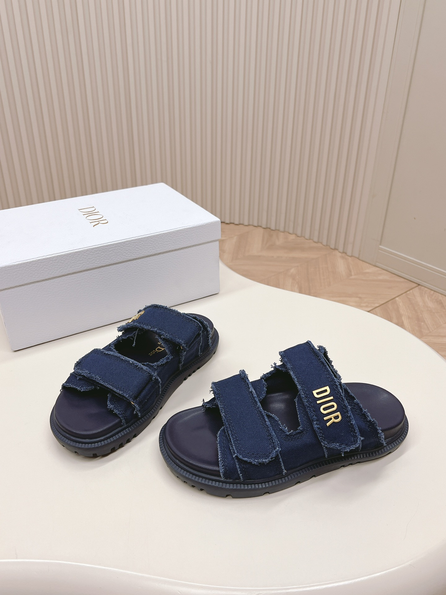 DIRO SLIDE SANDALS