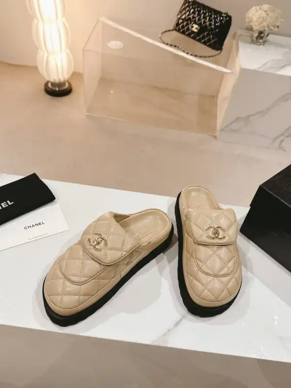 CHANEL SANDAL MULES