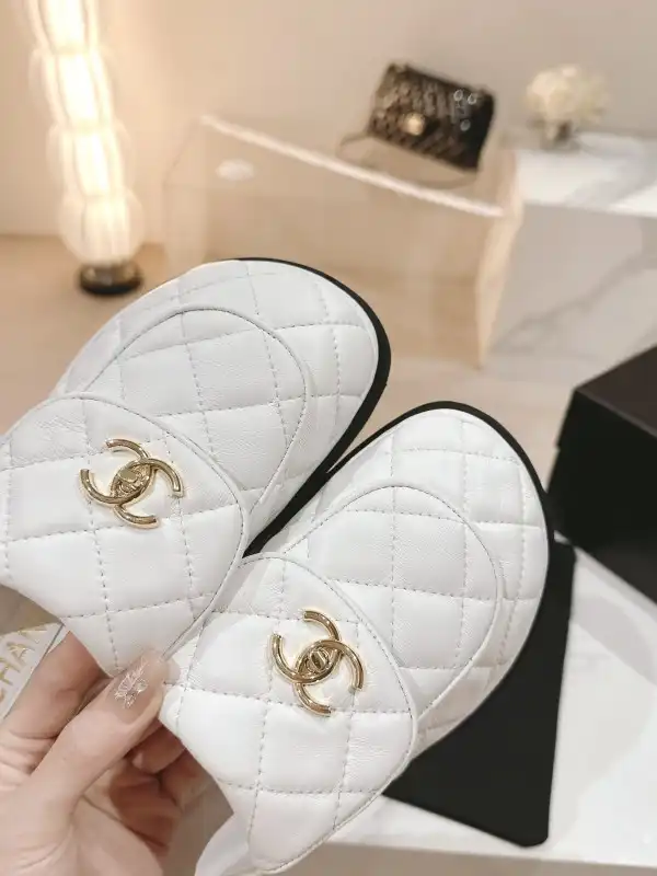 CHANEL SANDAL mules