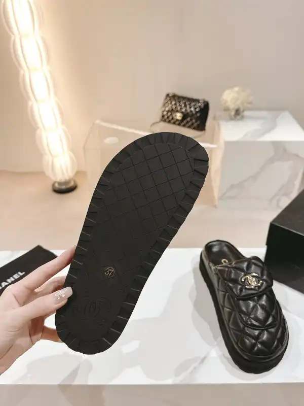 CHANEL SANDAL mules