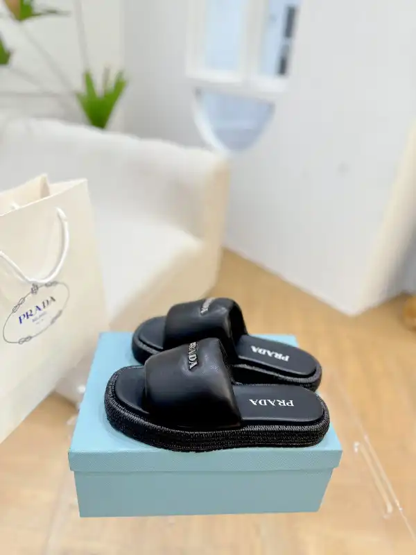 Yupoo bagsoffer PRADA sandals