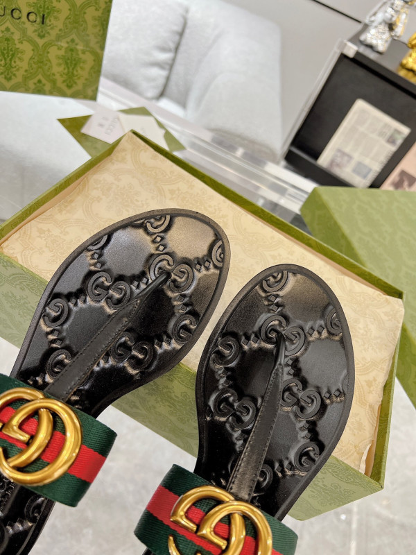 [FREE SHIPPING] GUCCI SLIDE SANDALS