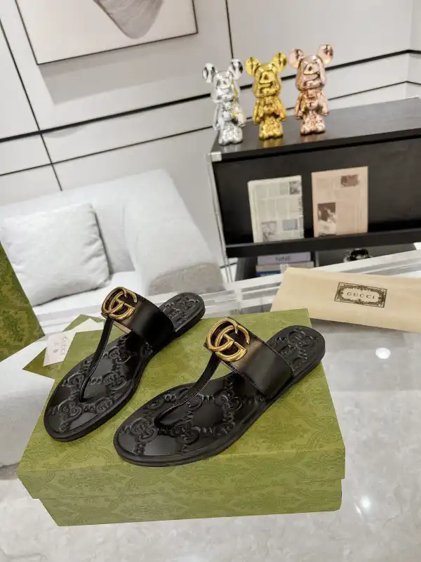 Bagsoffer yupoo GUCCI SLIDE SANDALS