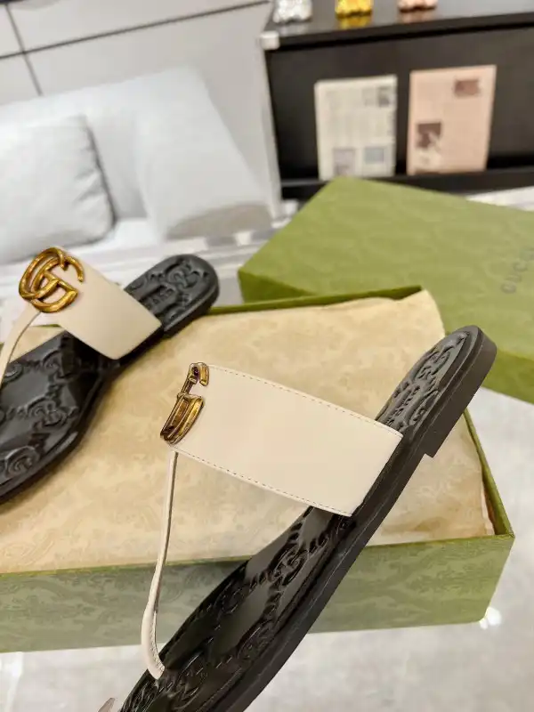 First bag ru GUCCI SLIDE SANDALS