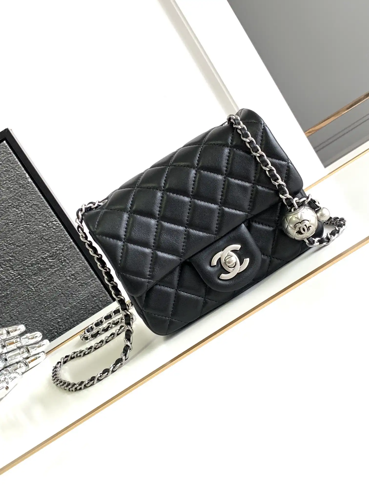 CHANEL FLAP BAG 17CM