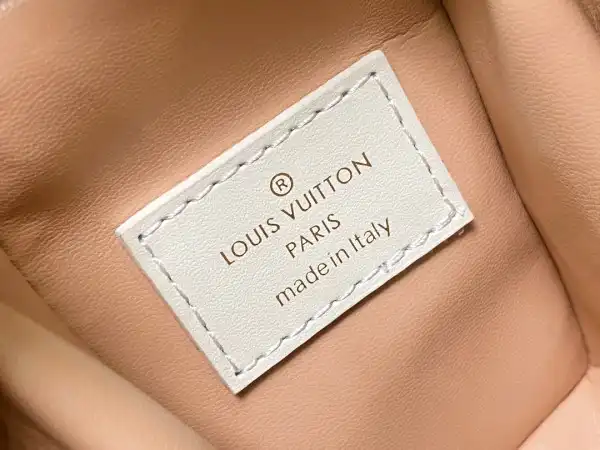 TO LOUIS VUITTON Side Trunk PM-18*12.5*8CM