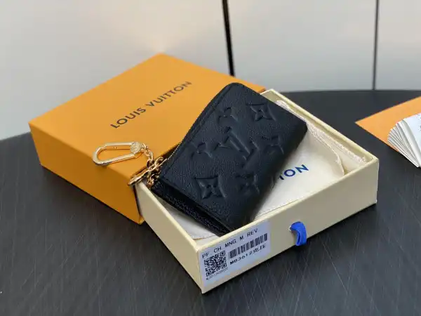 LOUIS VUITTON Noa WALLET-11*7*1.5cm