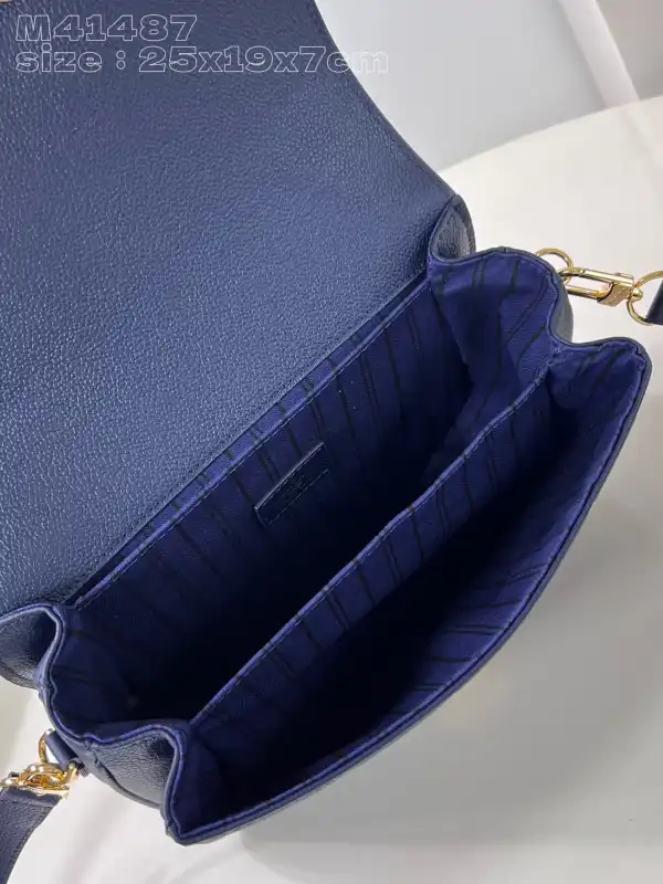 First bag ru LOUIS VUITTON POCHETTE METIS-25*19*7cm