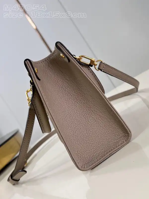 AAA Replica Ru LOUIS VUITTON ONTHEGO BB-18*15*8.5cm