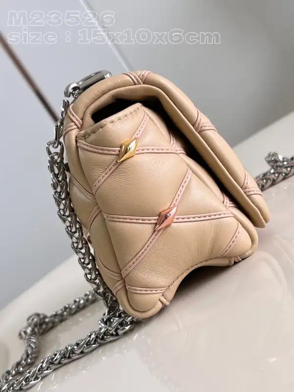 First bag ru LOUIS VUITTON Pico GO-14-15*10*6.5cm