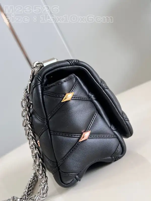 Cheap LOUIS VUITTON Pico GO-14-15*10*6.5cm