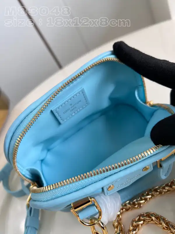 First bag ru LOUIS VUITTON Nano Alma-18*12*8cm