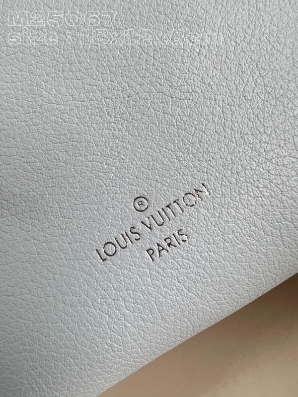 [FREE SHIPPING] LOUIS VUITTON Side Trunk PM-18*12.5*8CM