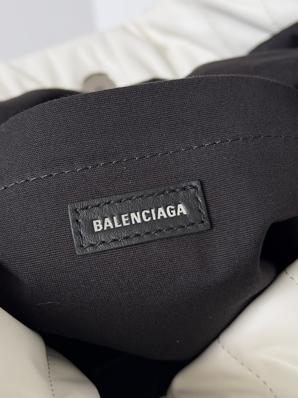 HOT SALE BALENCIAGA MONACO-43.5*32*13CM