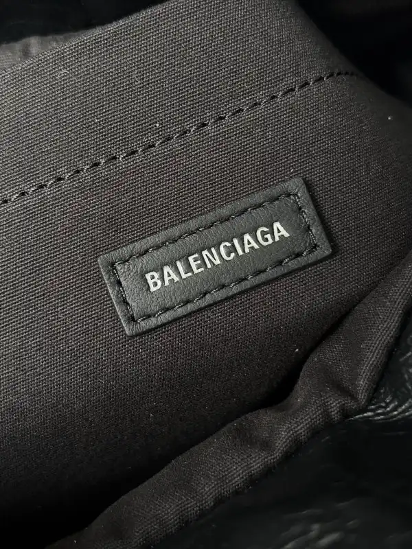 Bagsoffer yupoo BALENCIAGA MONACO-32.5*22*9.9CM