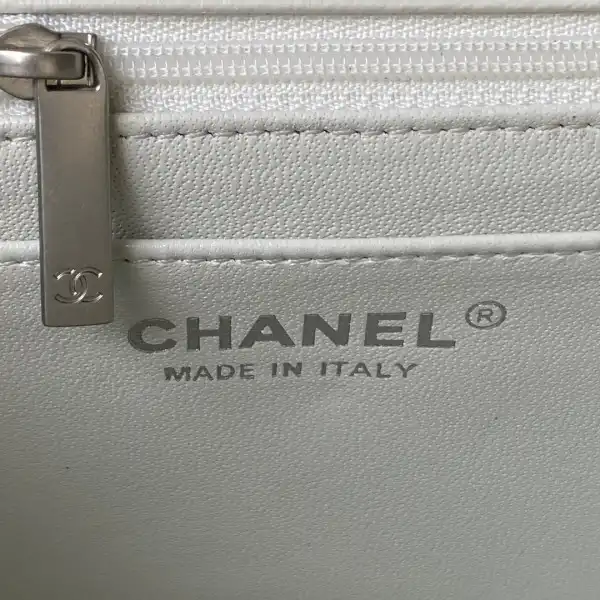 CHANEL FLAP BAG 17CM