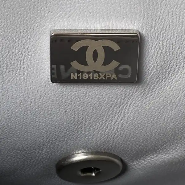 CHANEL FLAP BAG 17CM