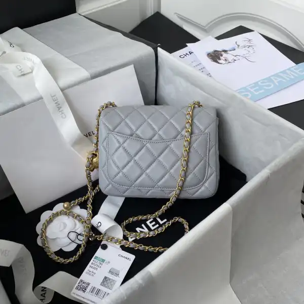 CHANEL FLAP BAG 17CM