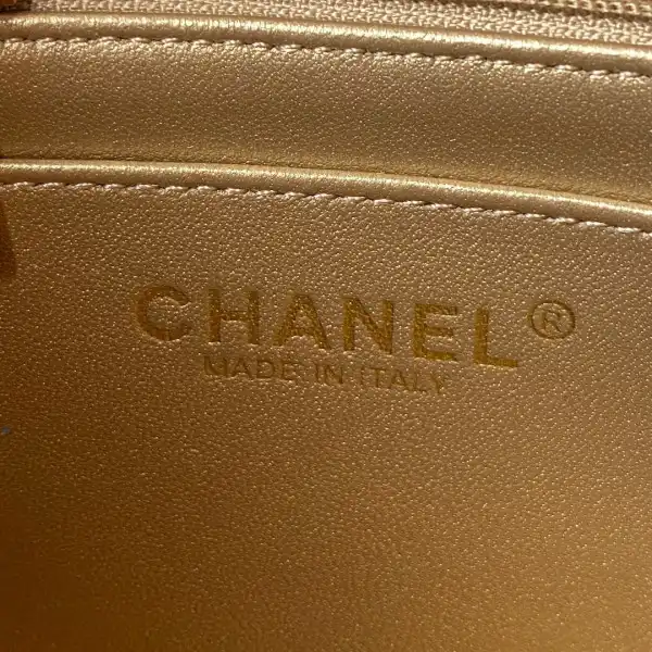 CHANEL FLAP BAG 17CM