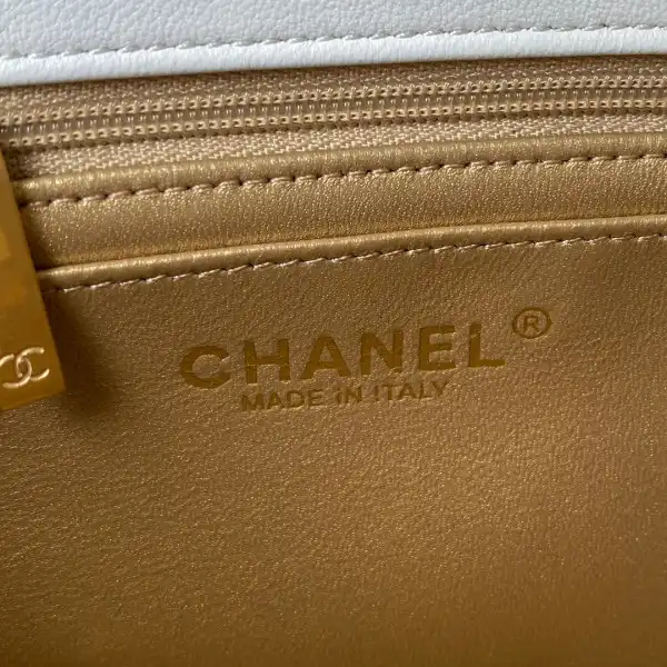 CHANEL FLAP BAG 20CM