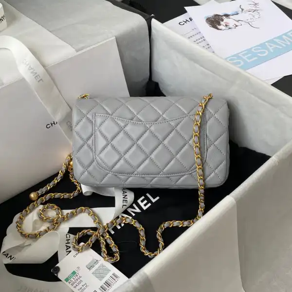 Firstbag Ru CHANEL FLAP BAG 20CM