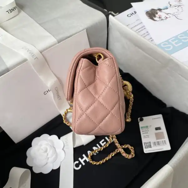 CHANEL FLAP BAG 20CM