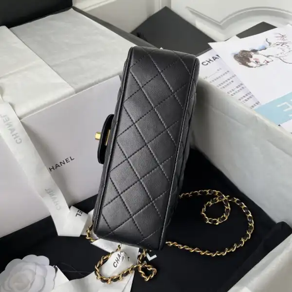 CHANEL FLAP BAG WITH TOP HANDLE-20*12*6cm