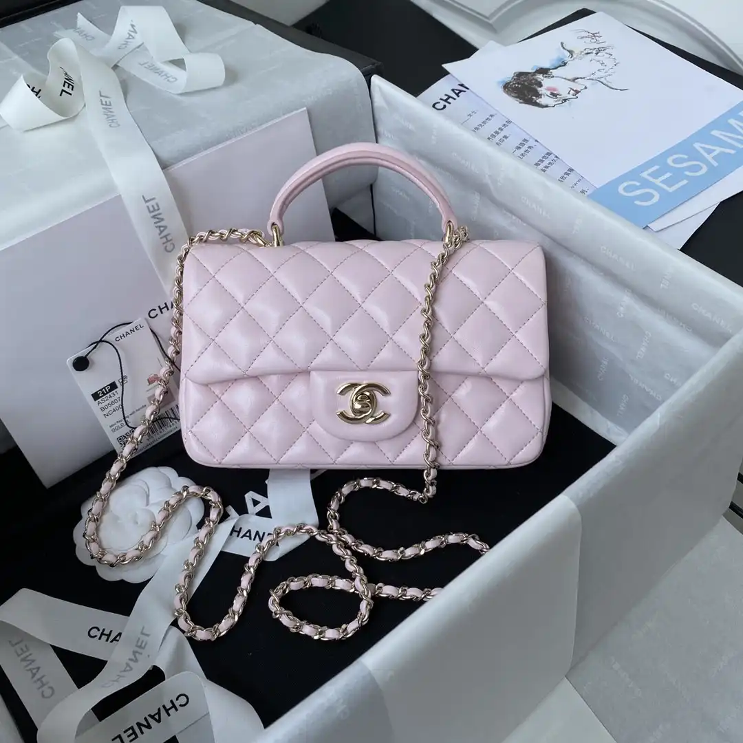 First Bag Ru CHANEL FLAP BAG WITH TOP HANDLE-20*12*6cm