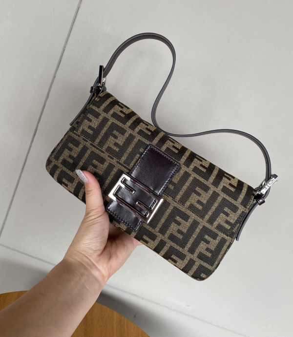 HOT SALE FENDI BAGUETTE-26*15*4cm