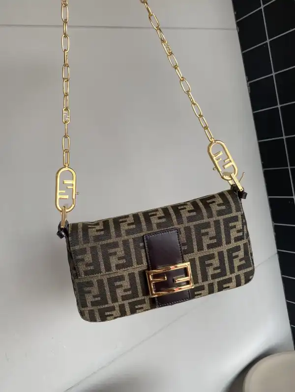 Bagsoffer FENDI BAGUETTE-26*15*4cm