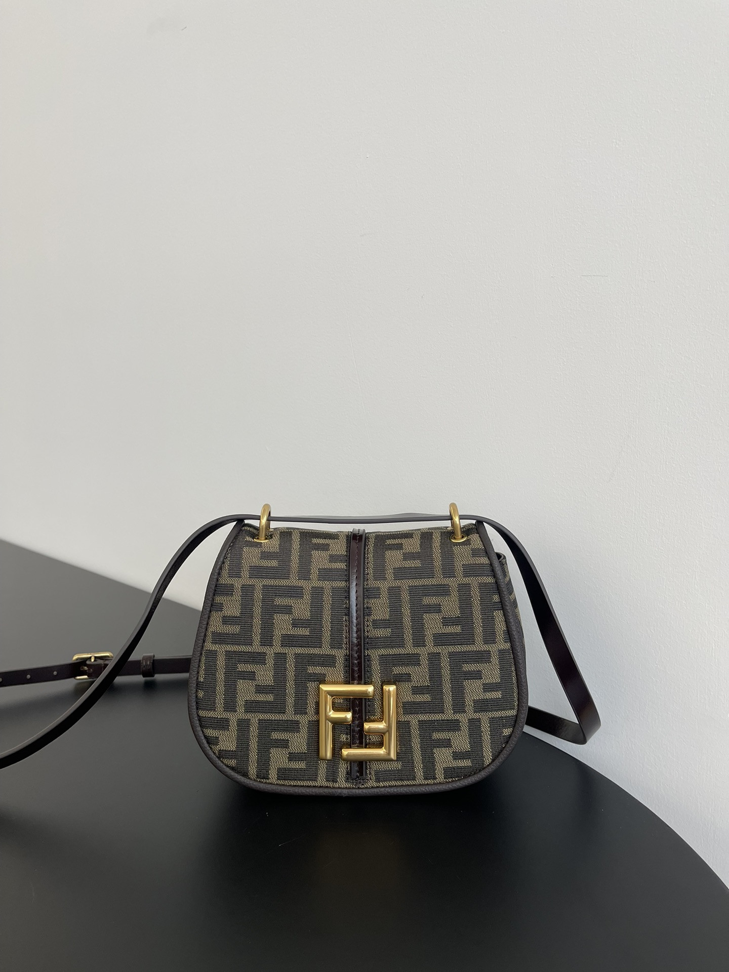 HOT SALE Fendi C'mon -21*6.5*15CM