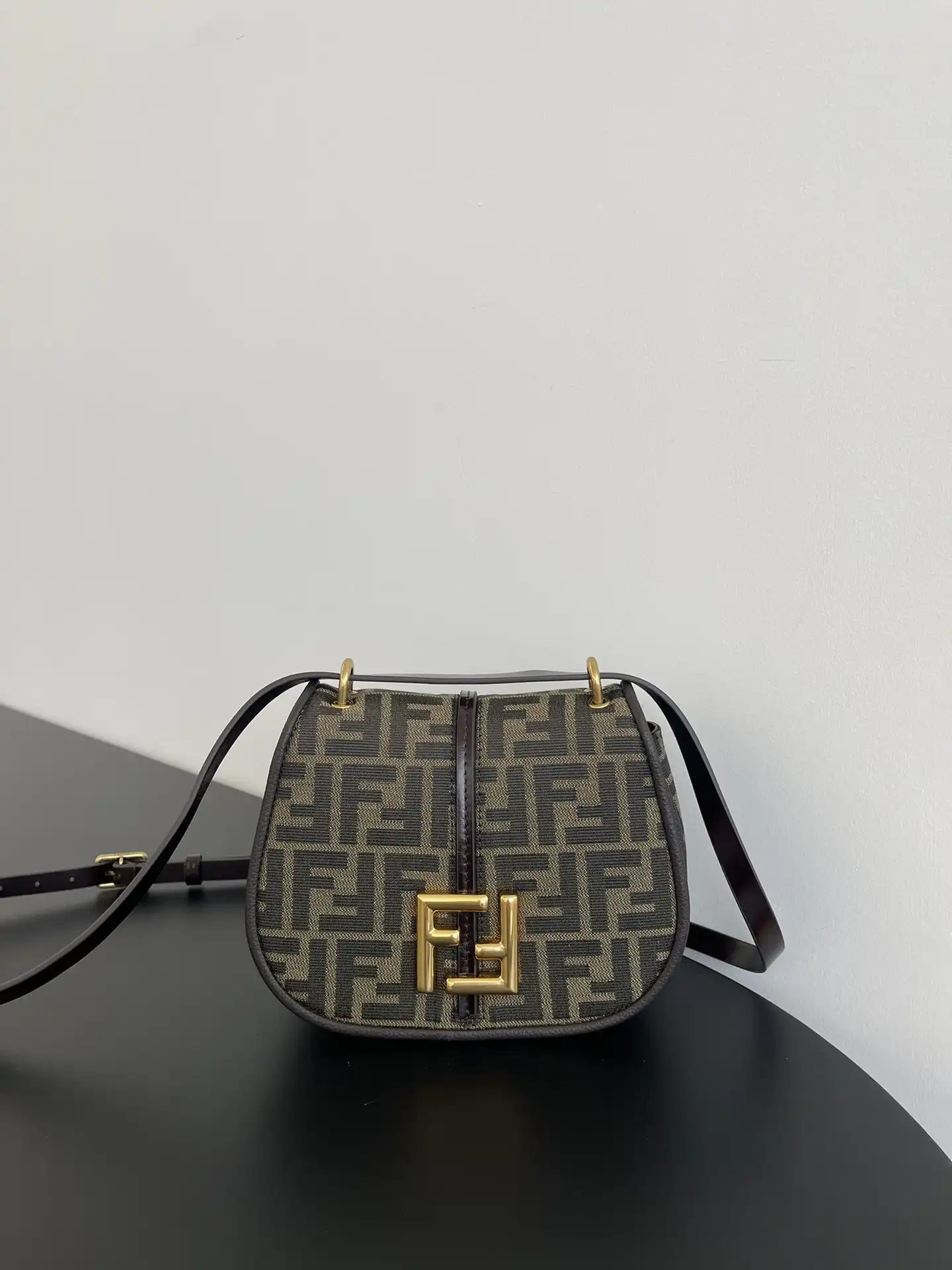 Fendi C'mon -21*6.5*15CM