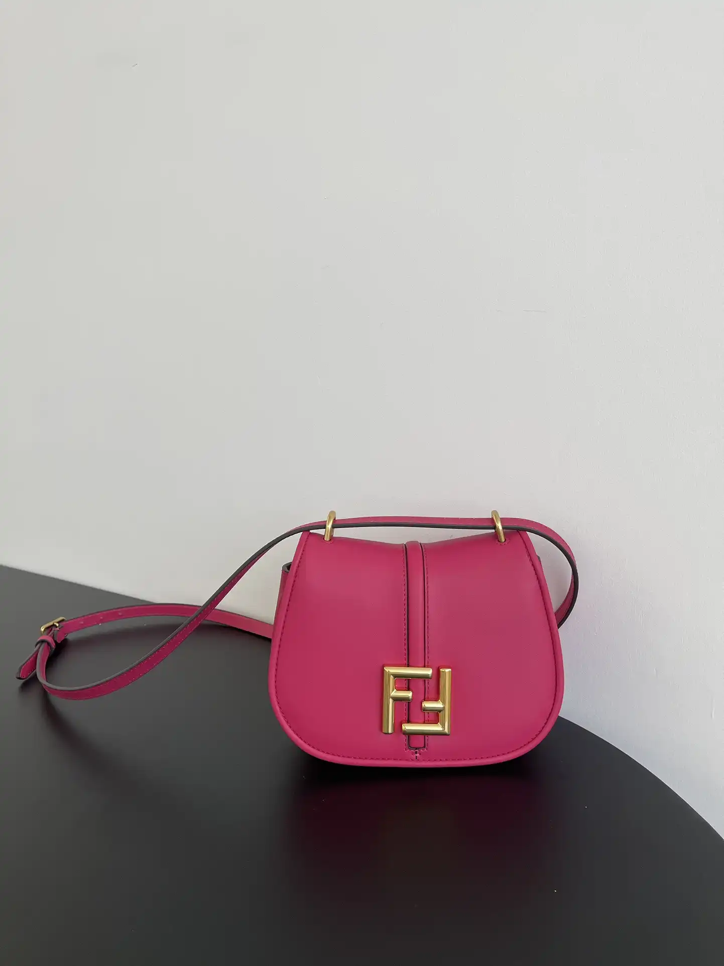 HOT SALE Fendi C'mon -21*6.5*15CM