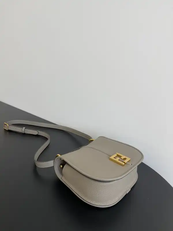 First Bag Ru Fendi C'mon -25*7*20CM