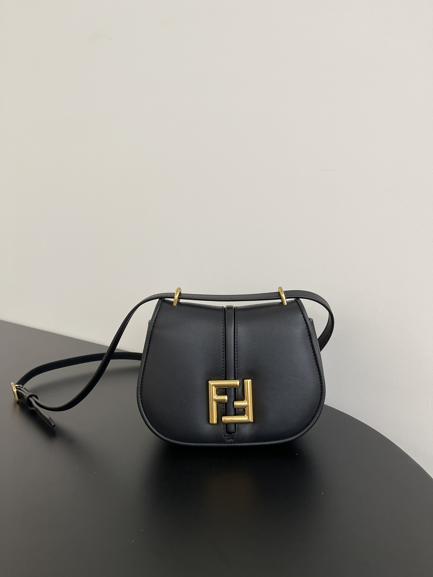 HOT SALE Fendi C'mon -21*6.5*15CM